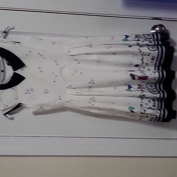Dress - Picture 1 of 5
